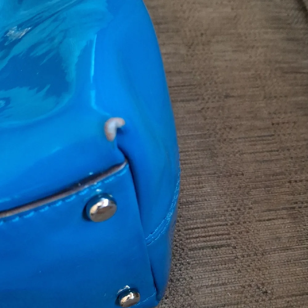 Kate Spade Blue Shoulder Bag with Gold Chain - Picture 4 of 13